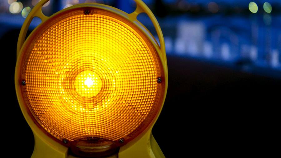 Hoe de veiligheid van nachtploegen in de wegenbouw verbeteren?