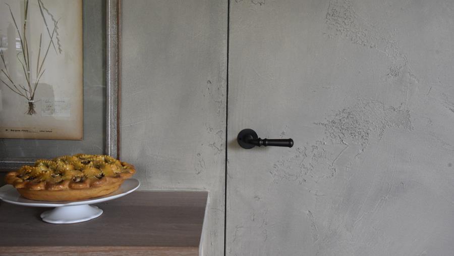 Decoratieve technieken rode draad doorheen hele woning