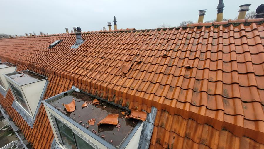 L'inspection des toits révèle leur état de dégradation