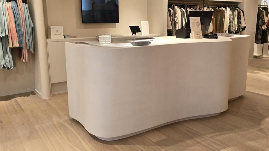 VDK Design présente un magasin de mode élégant et serein à Bruges