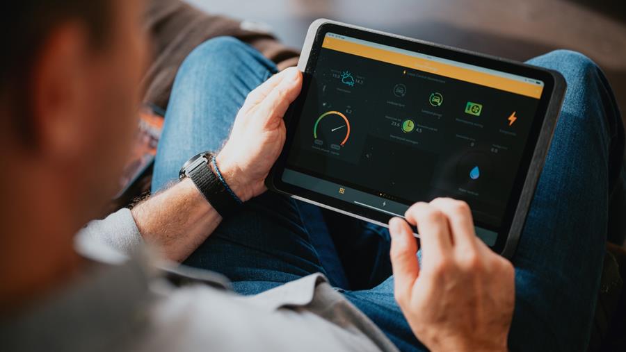 Van EMS tot commerciële batterijen en charging hubs: flexibele en duurzame totaaloplossingen in 2026