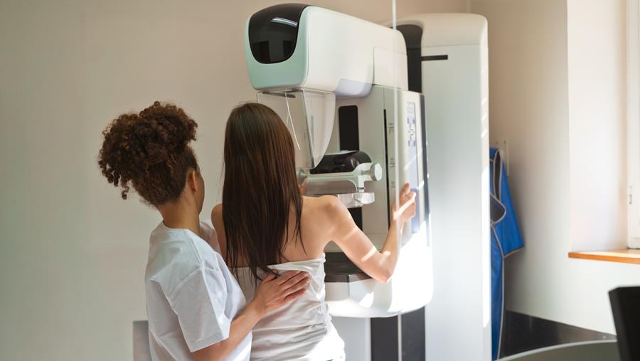 Minder vaak een controlemammografie aanvragen na borstkanker?